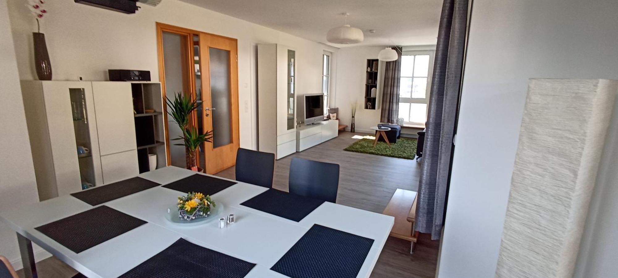 Grosszuegiges Helles Penthouse -Komplette Etage- Mit Balkon Und Stellplatz In Ruhiger Lage Kulmbach Eksteriør bilde