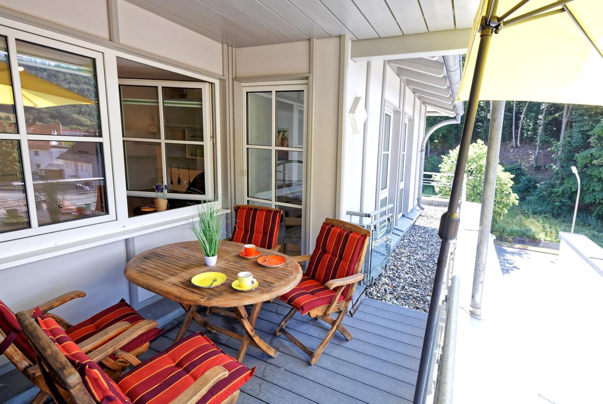 Grosszuegiges Helles Penthouse -Komplette Etage- Mit Balkon Und Stellplatz In Ruhiger Lage Kulmbach Eksteriør bilde
