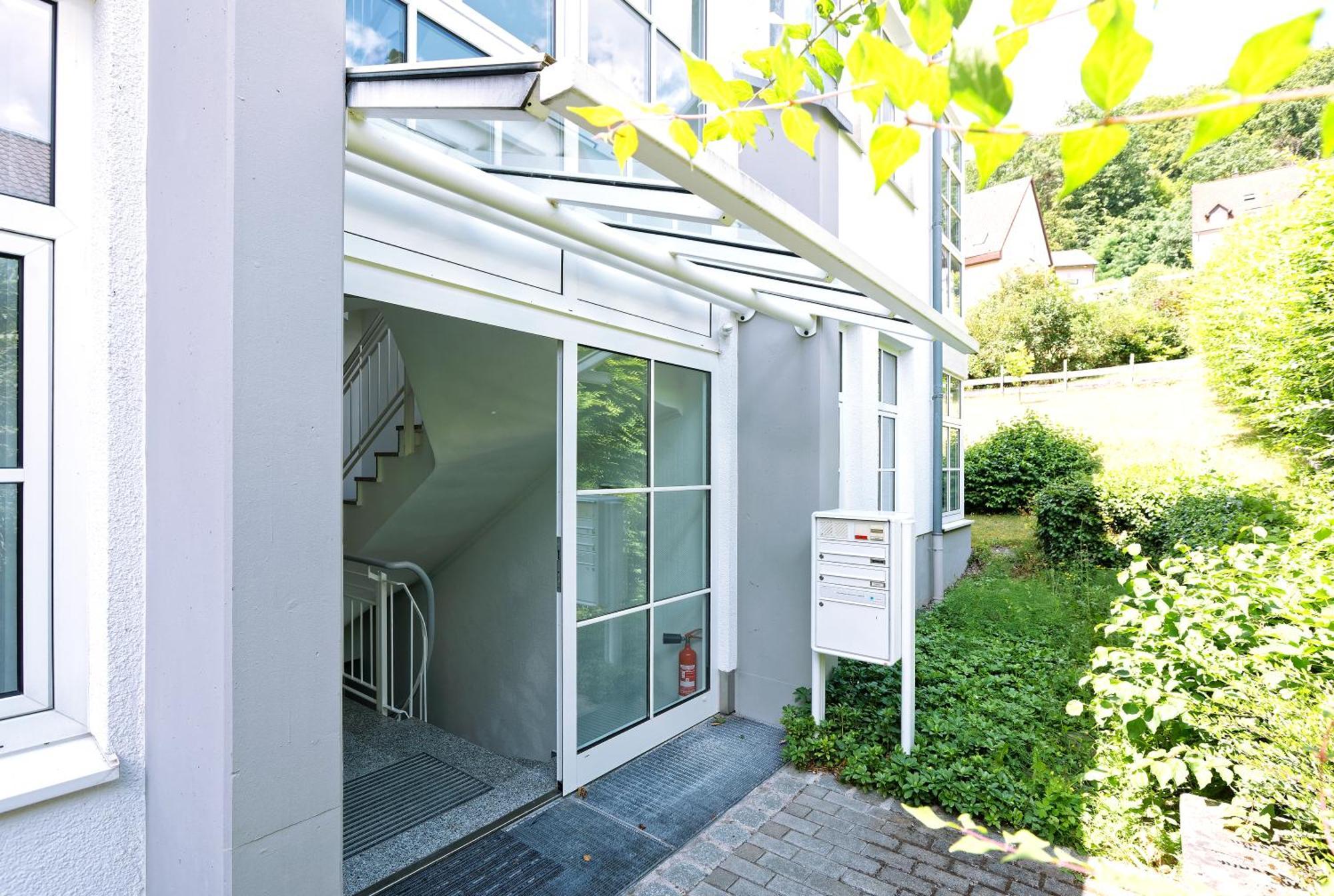 Grosszuegiges Helles Penthouse -Komplette Etage- Mit Balkon Und Stellplatz In Ruhiger Lage Kulmbach Eksteriør bilde